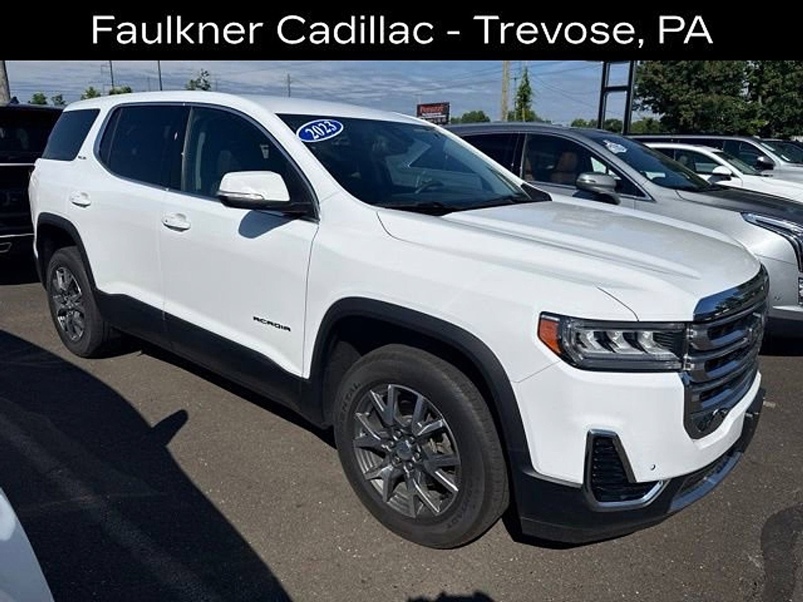 2023 GMC Acadia SLE