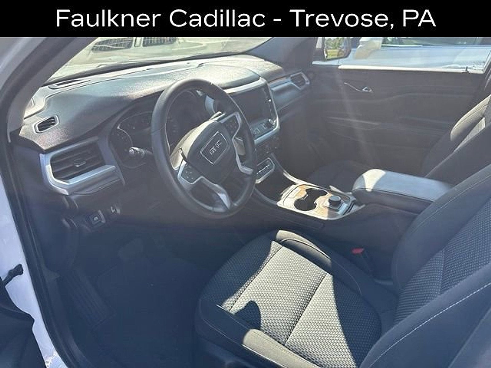 2023 GMC Acadia SLE