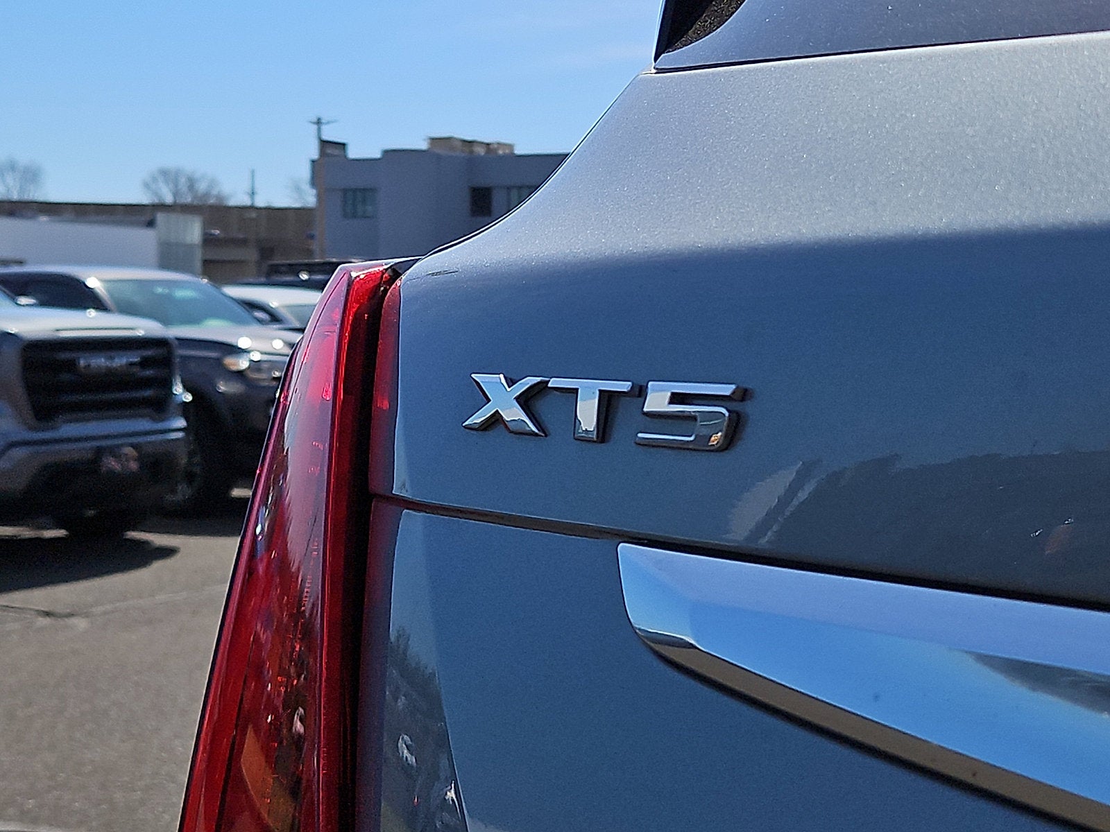 2023 Cadillac XT5 Luxury