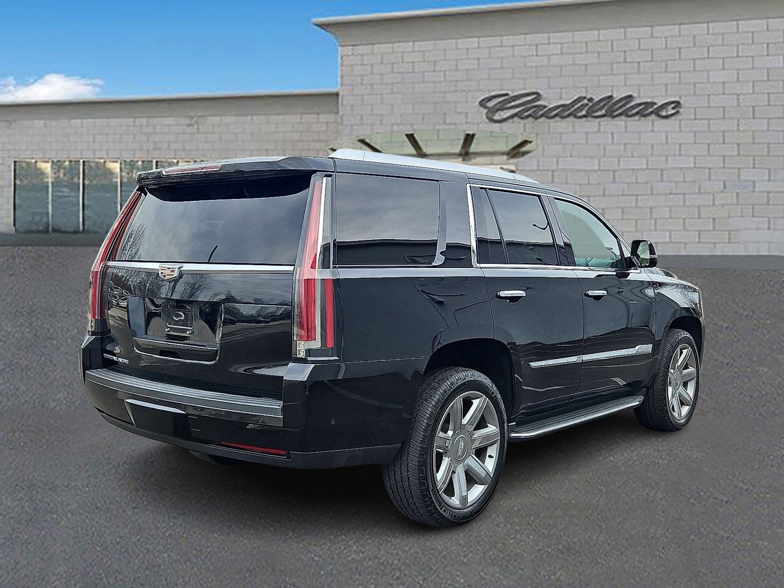 2019 Cadillac Escalade Luxury