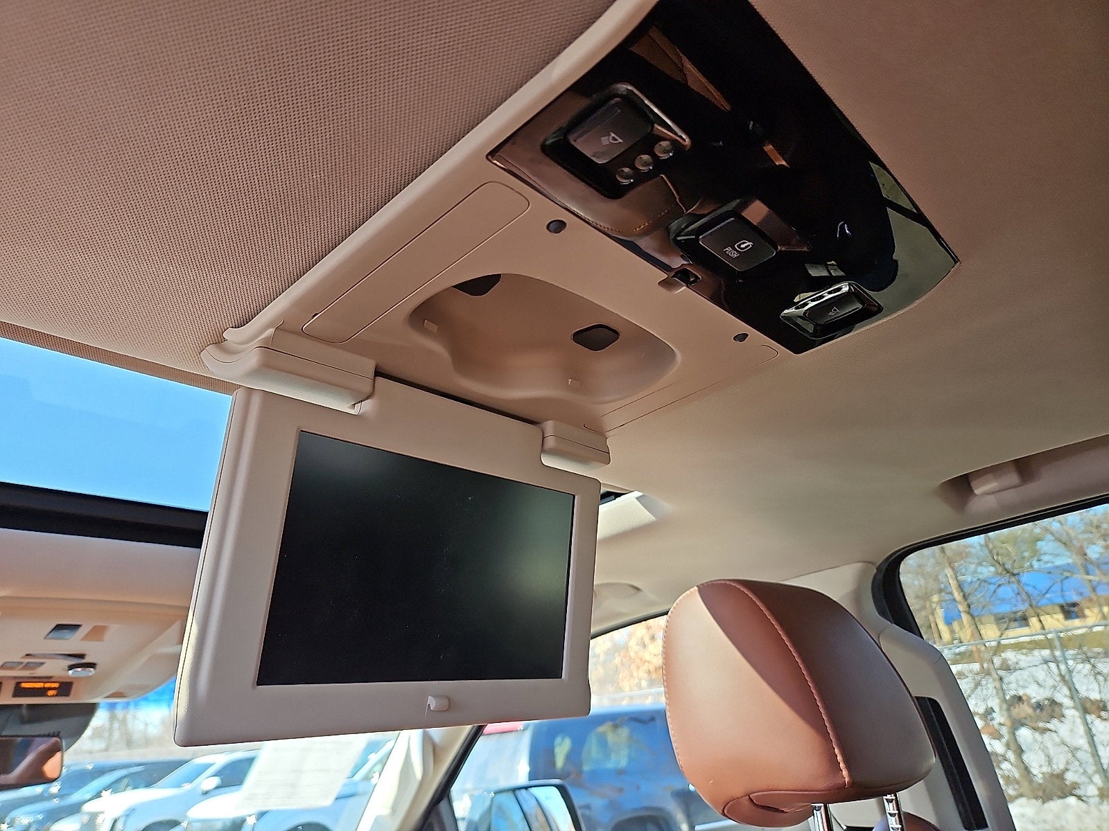 2018 Cadillac Escalade ESV Luxury