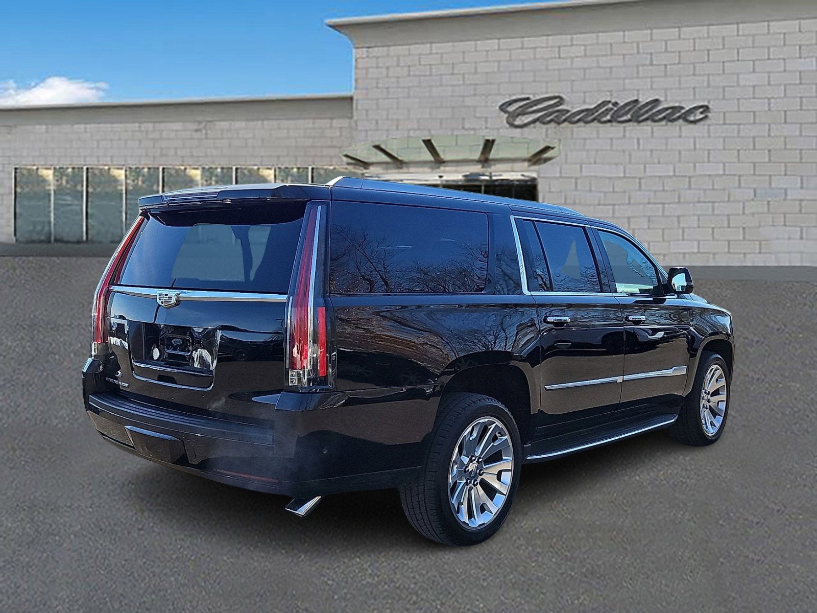 2018 Cadillac Escalade ESV Luxury