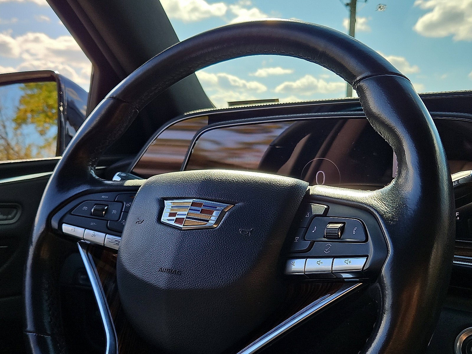 2024 Cadillac Escalade ESV Luxury