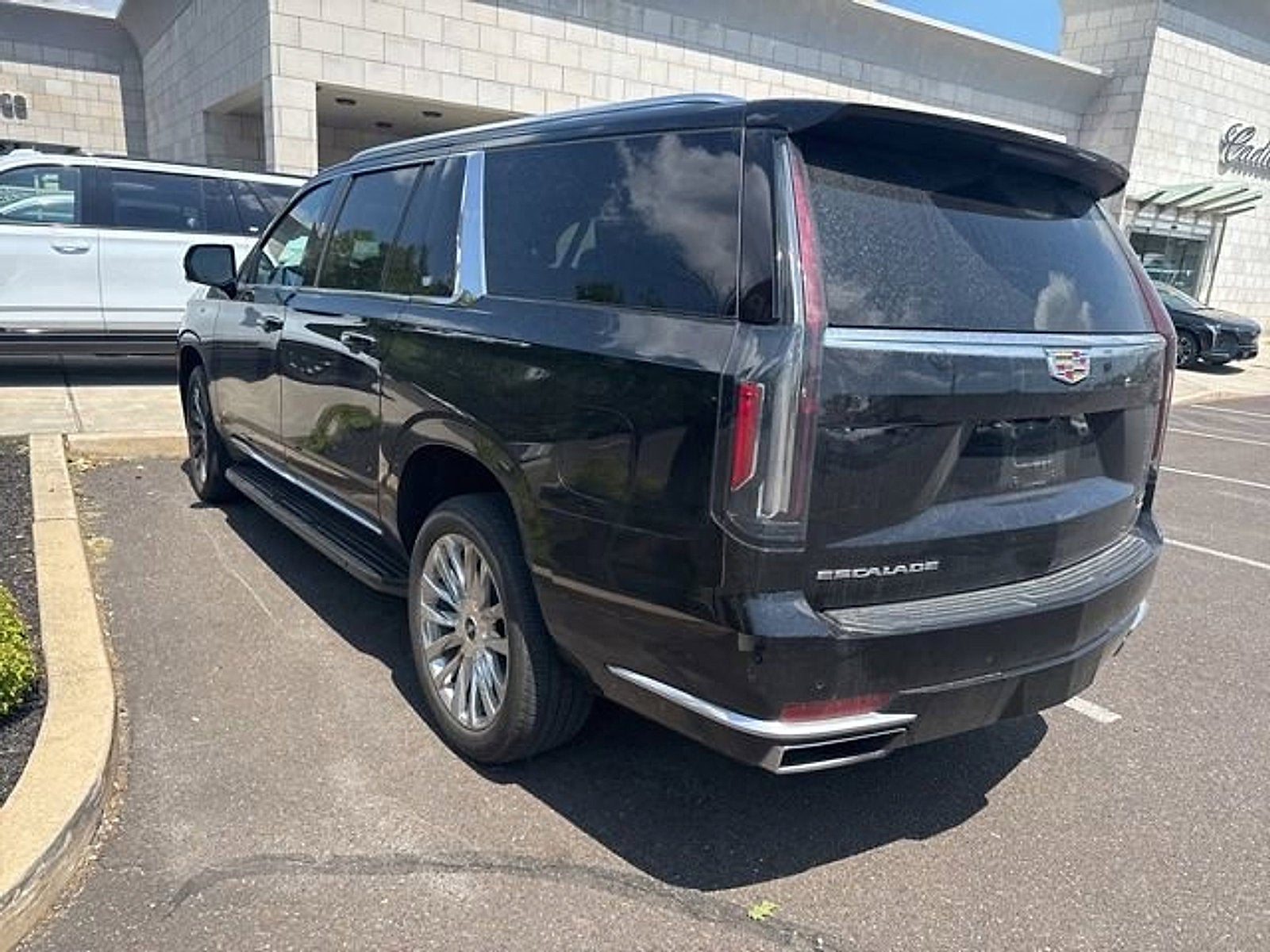 2023 Cadillac Escalade ESV Premium Luxury