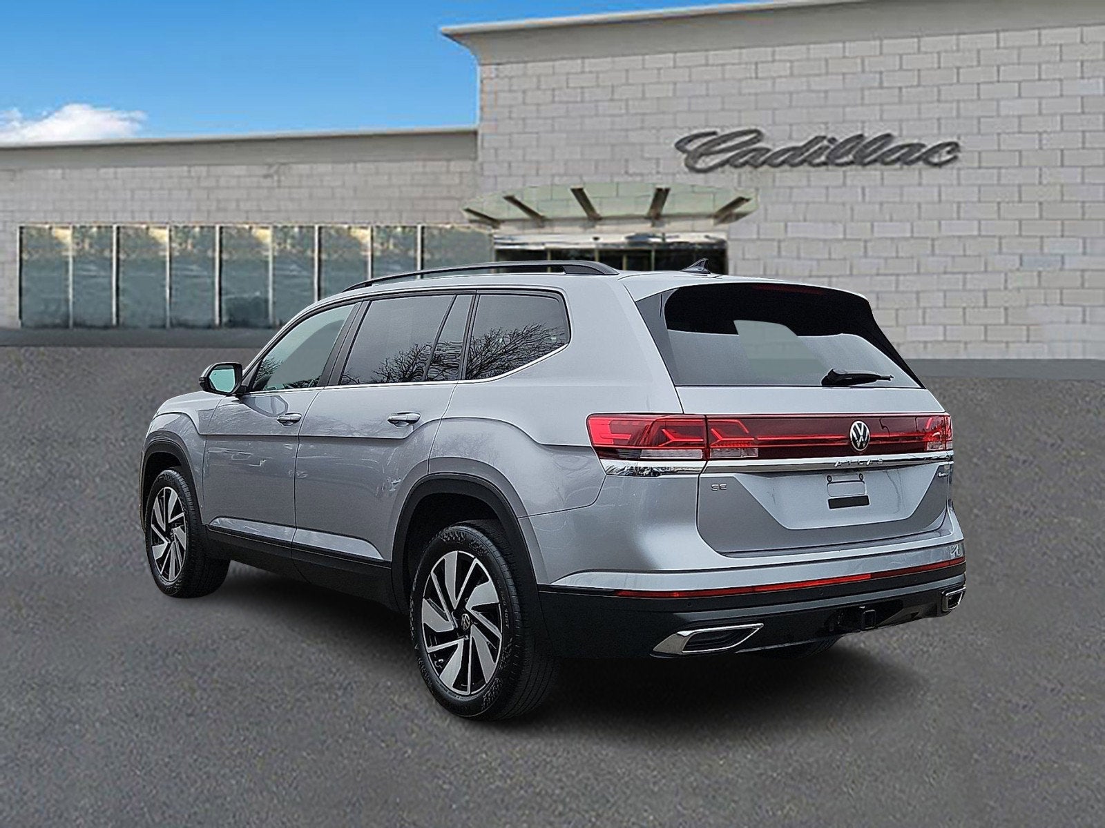 2024 Volkswagen Atlas 2.0T SE w/Technology