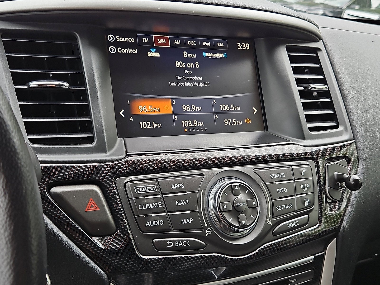 2020 Nissan Pathfinder SL