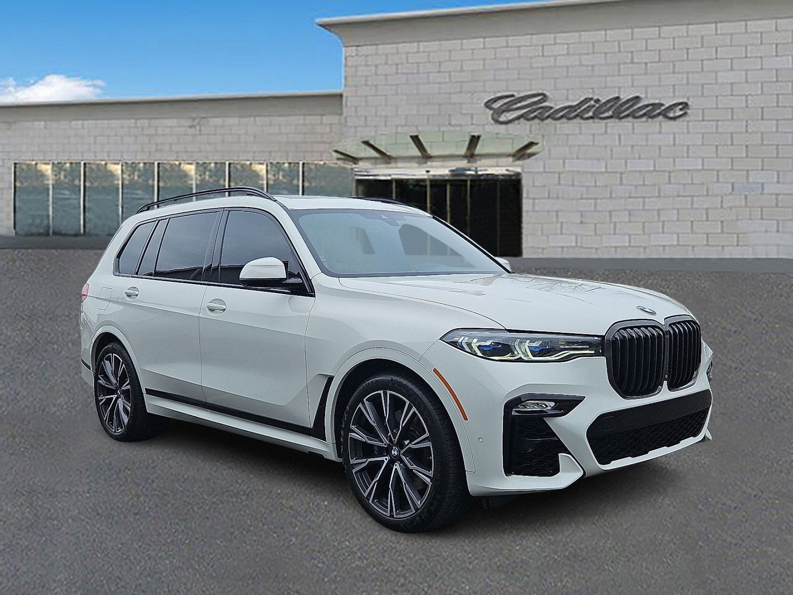 2022 BMW X7 M50i