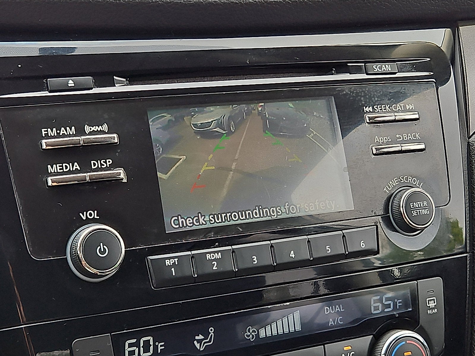 2016 Nissan Rogue SV