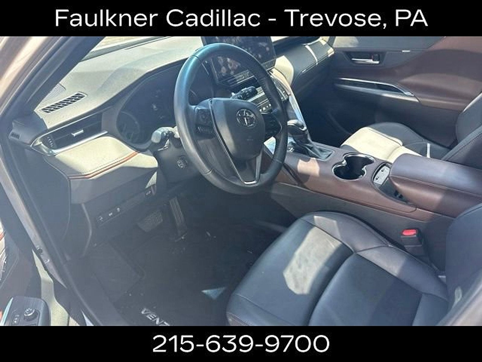 2024 Toyota Venza LE