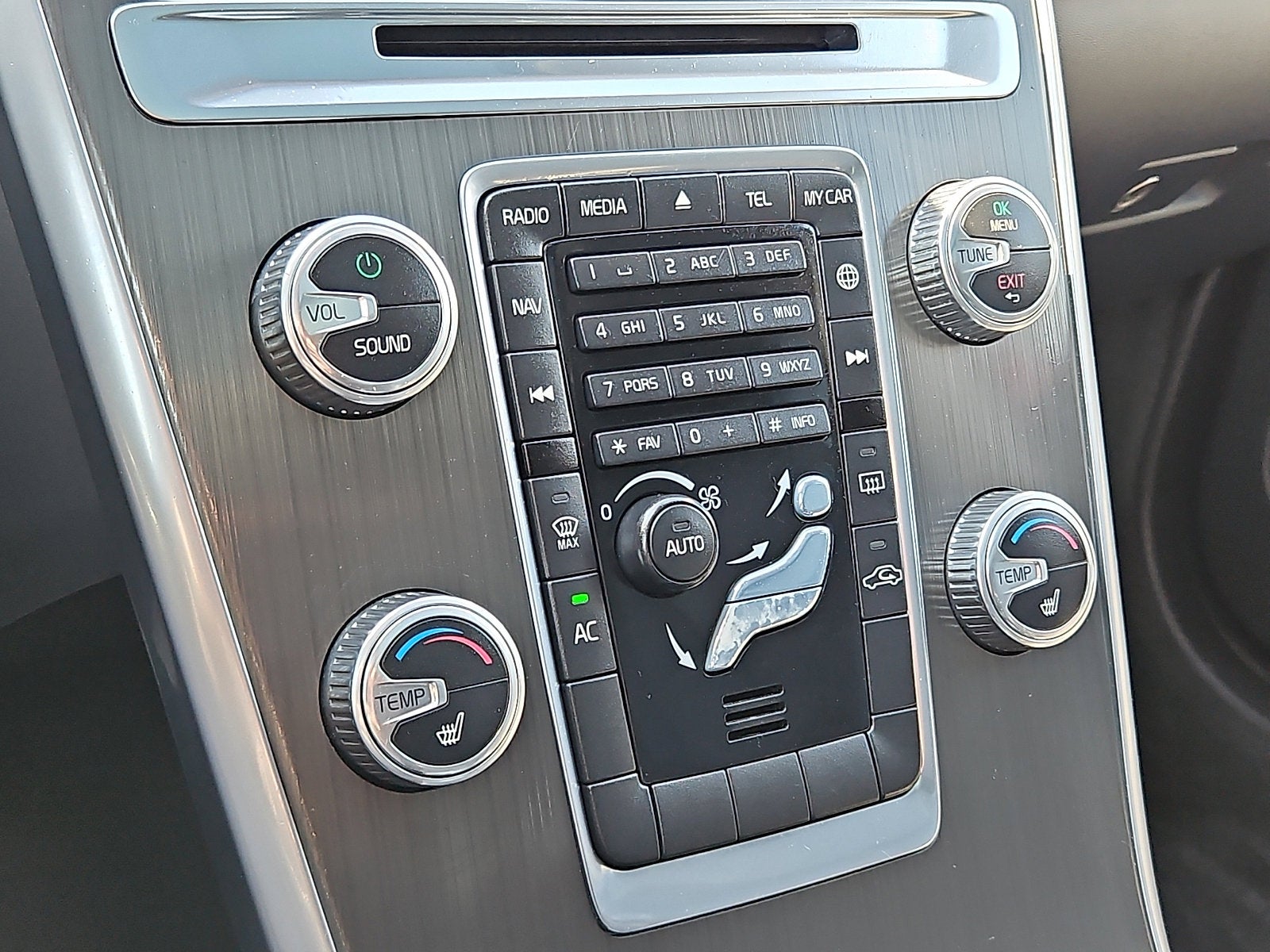 2016 Volvo XC60 T5 Premier