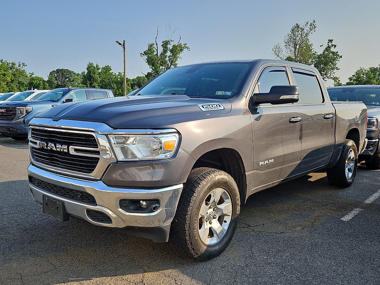2019 RAM 1500 Big Horn/Lone Star Crew Cab 4x4 5'7" Box