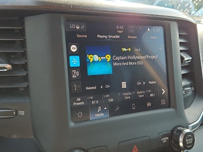 2022 RAM 1500 Laramie Crew Cab 4x4 5'7" Box