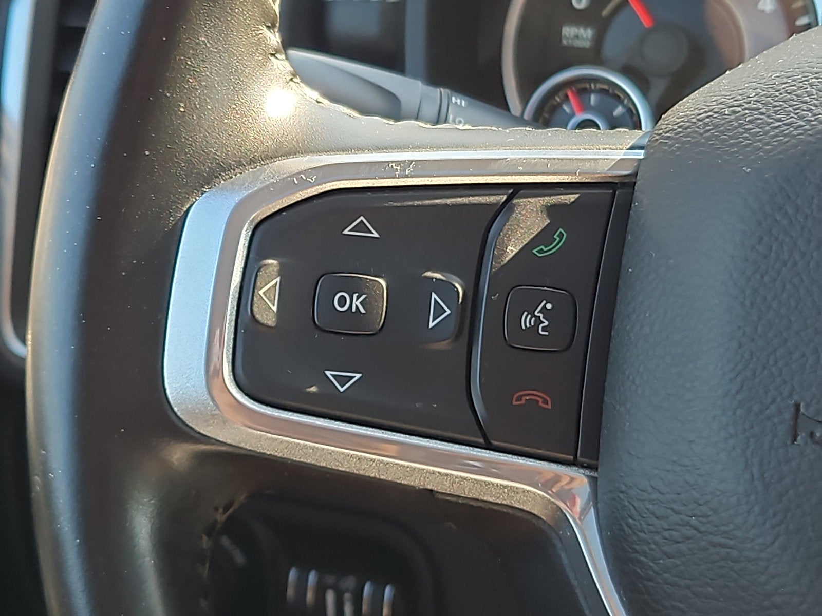 2022 RAM 1500 Laramie Crew Cab 4x4 5'7" Box