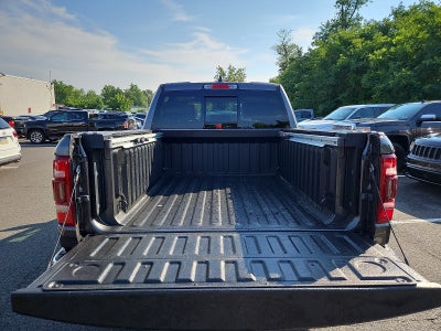 2022 RAM 1500 Laramie Crew Cab 4x4 5'7" Box