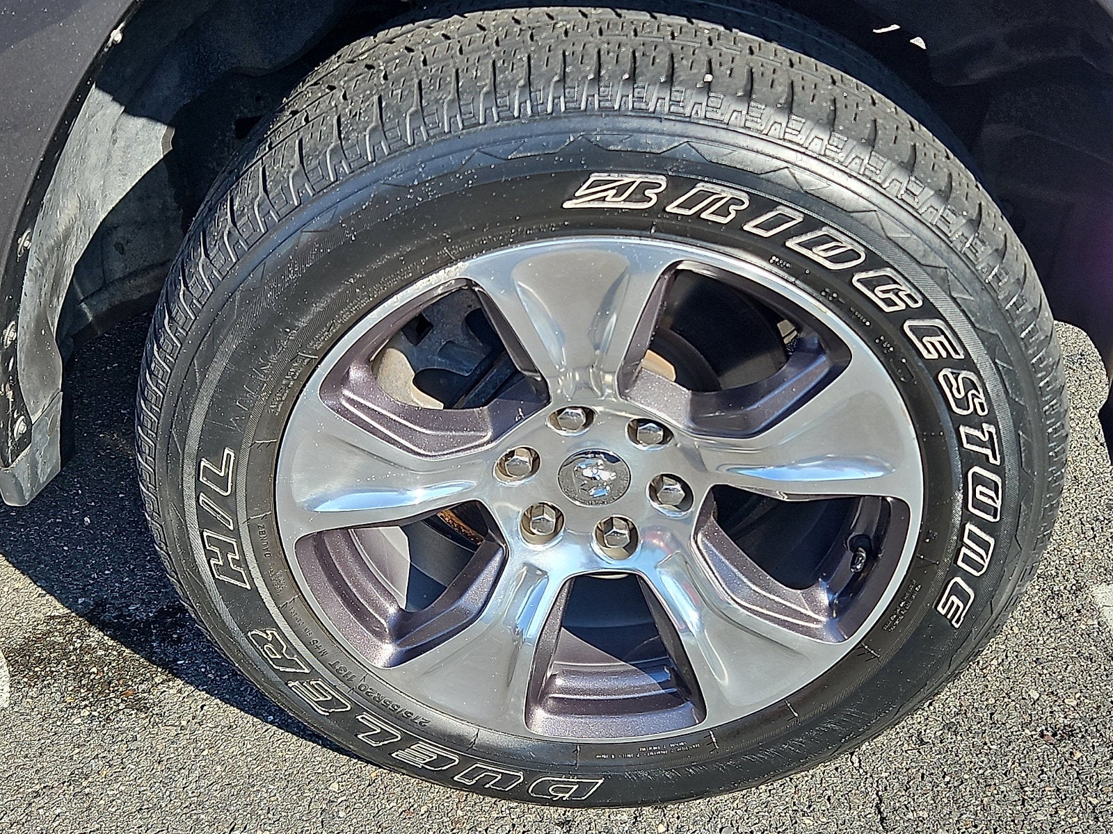 2022 RAM 1500 Laramie Crew Cab 4x4 5'7" Box
