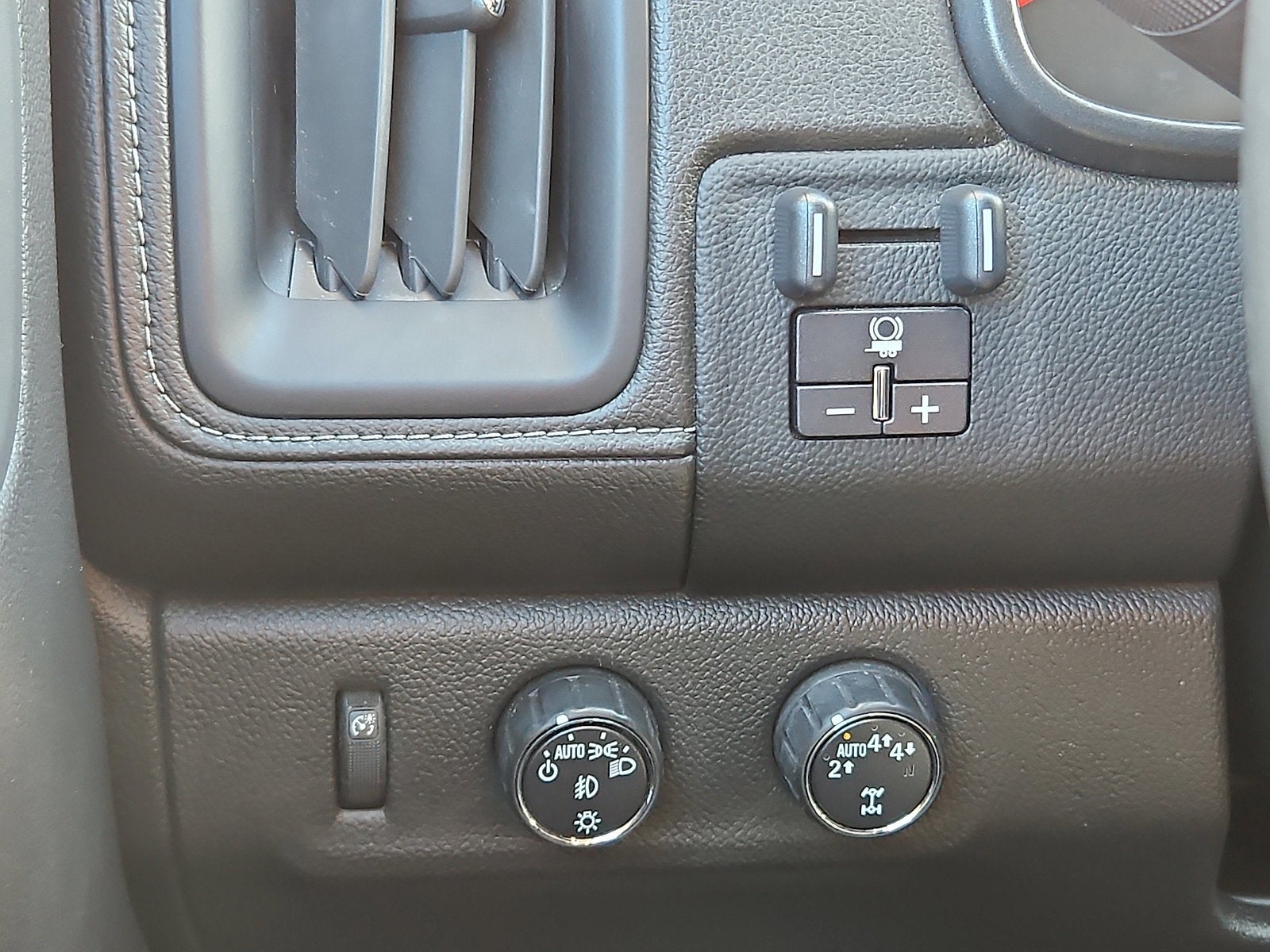 2018 GMC Canyon 4WD SLE