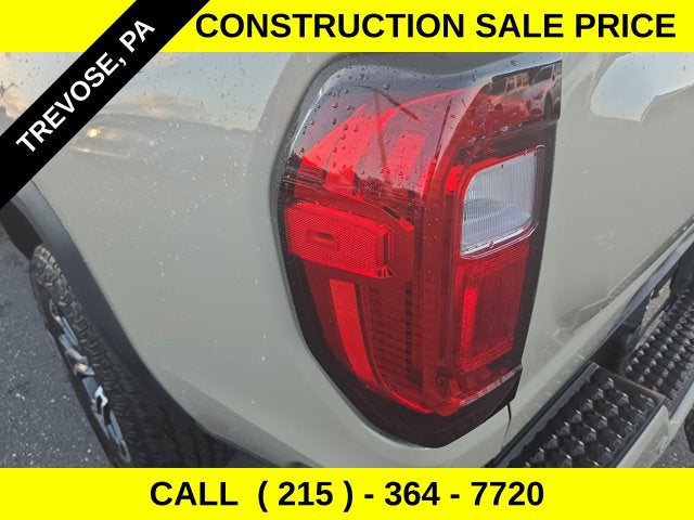 2023 GMC Canyon 4WD AT4
