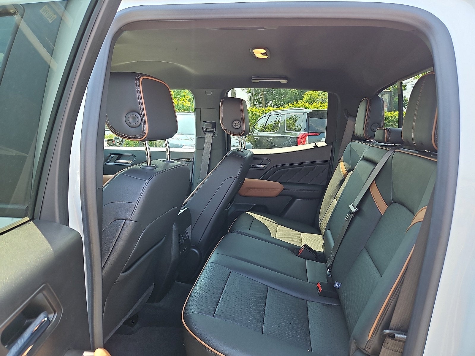 2023 GMC Canyon AT4