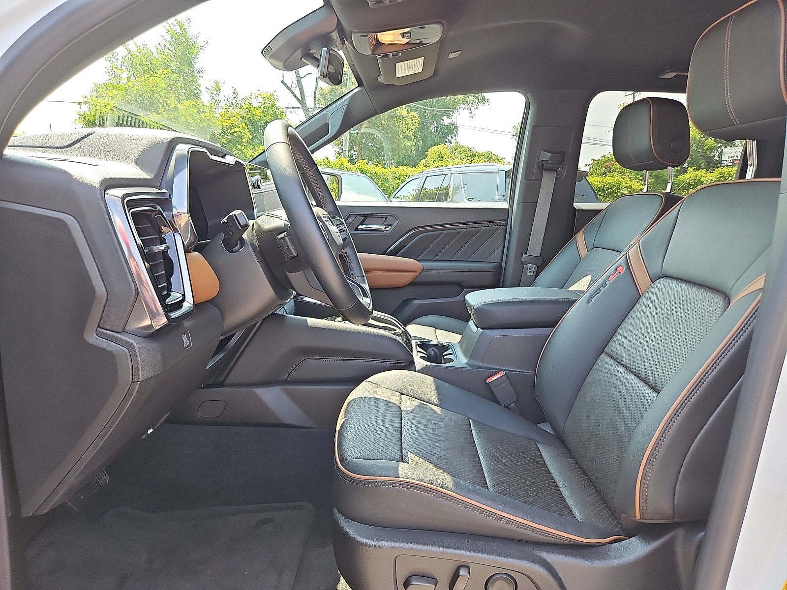 2023 GMC Canyon AT4