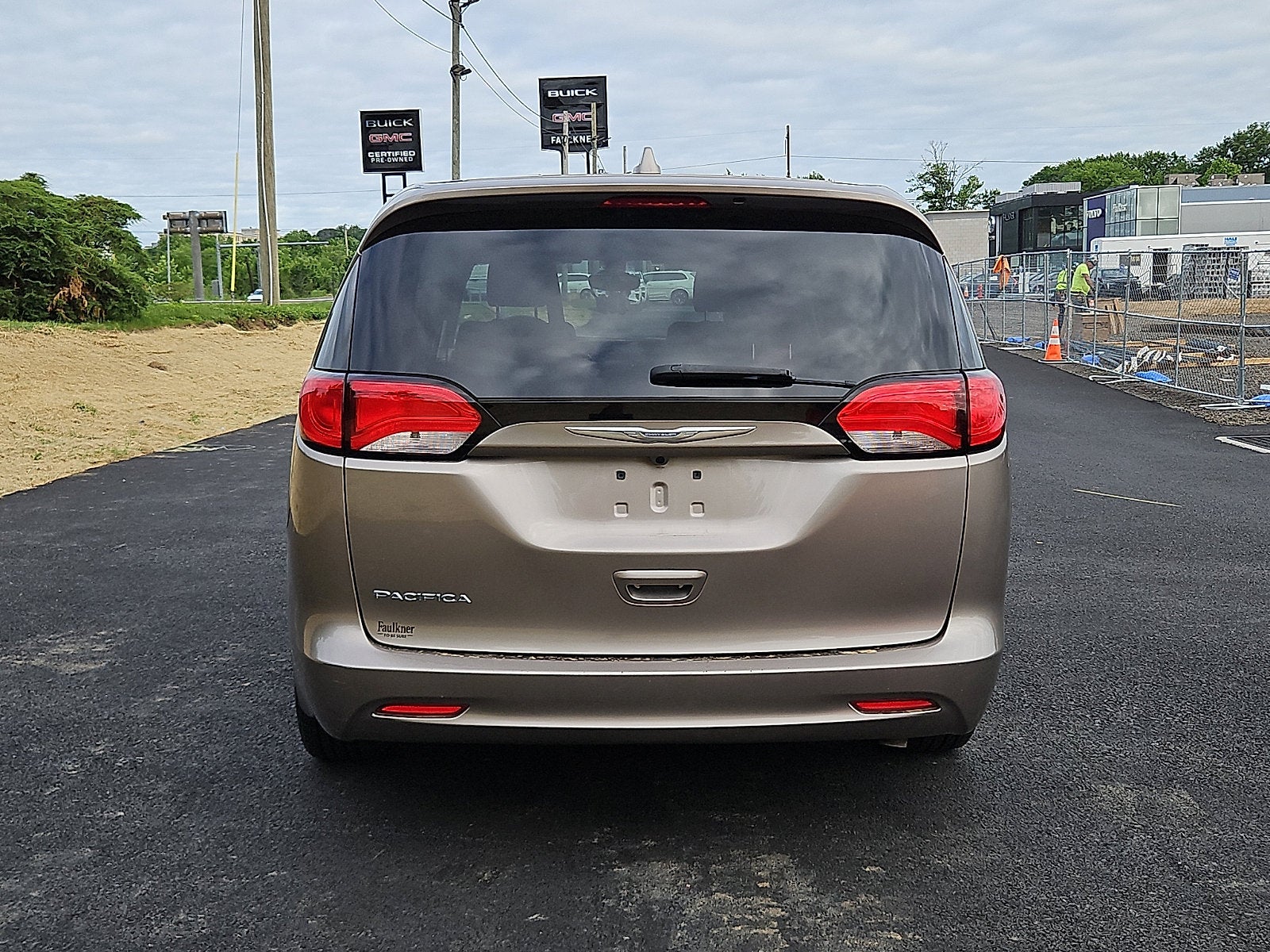 2017 Chrysler Pacifica Touring