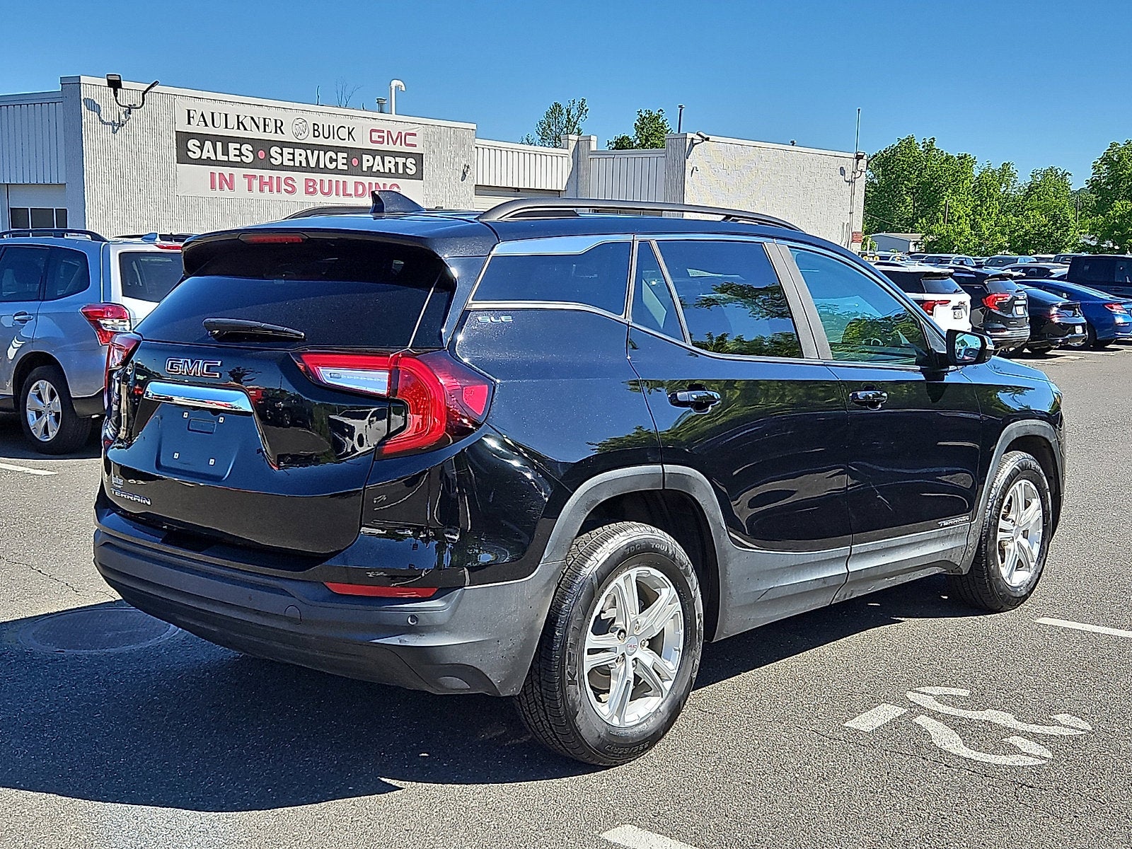 2023 GMC Terrain SLE