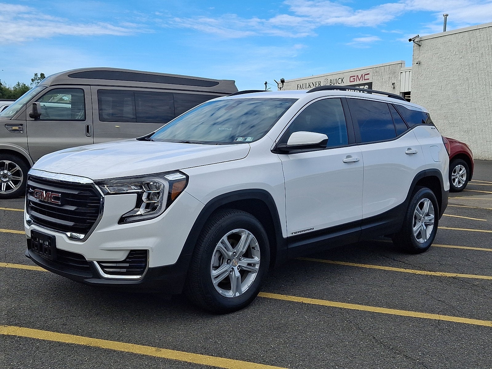 2024 GMC Terrain SLE