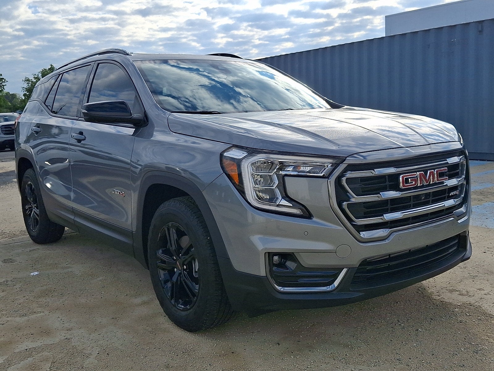 2024 GMC Terrain AT4