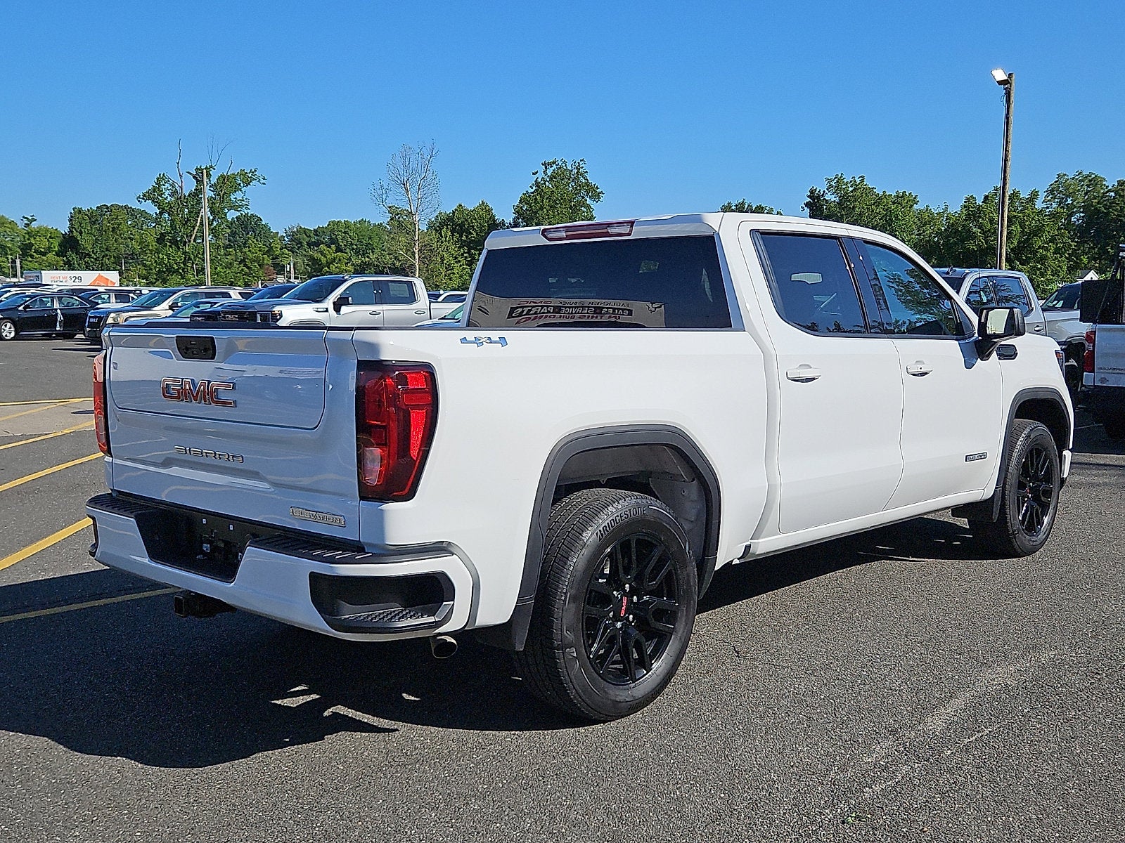 2024 GMC Sierra 1500 Elevation