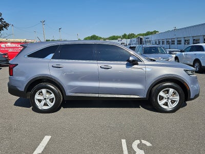 2022 Kia Sorento LX