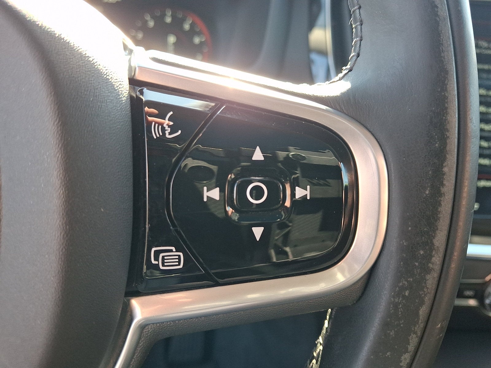 2020 Volvo V60 Cross Country T5