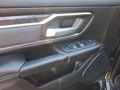 2022 RAM 1500 Big Horn 4x4 Crew Cab 5'7" Box