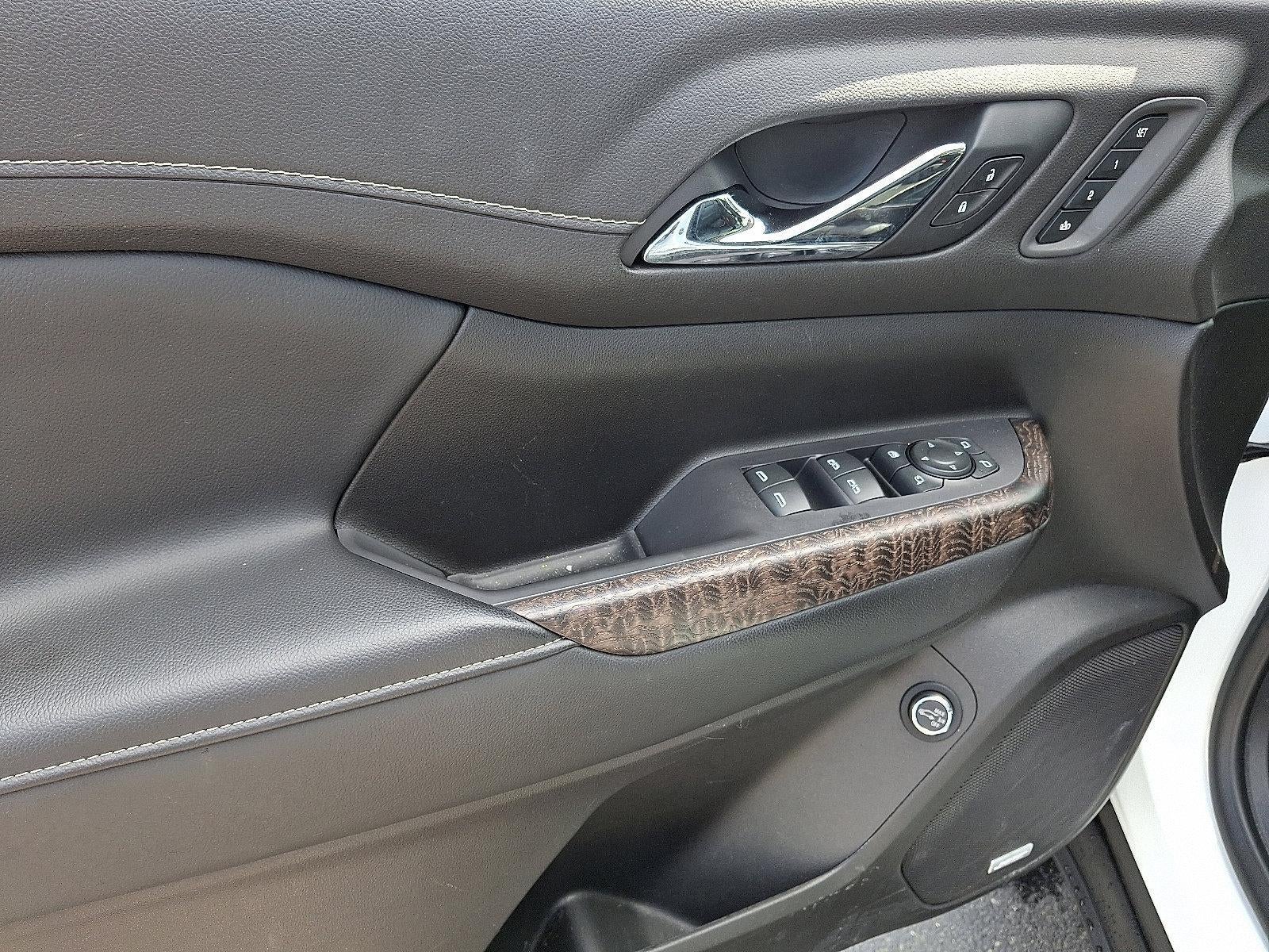 2022 GMC Acadia AWD Denali