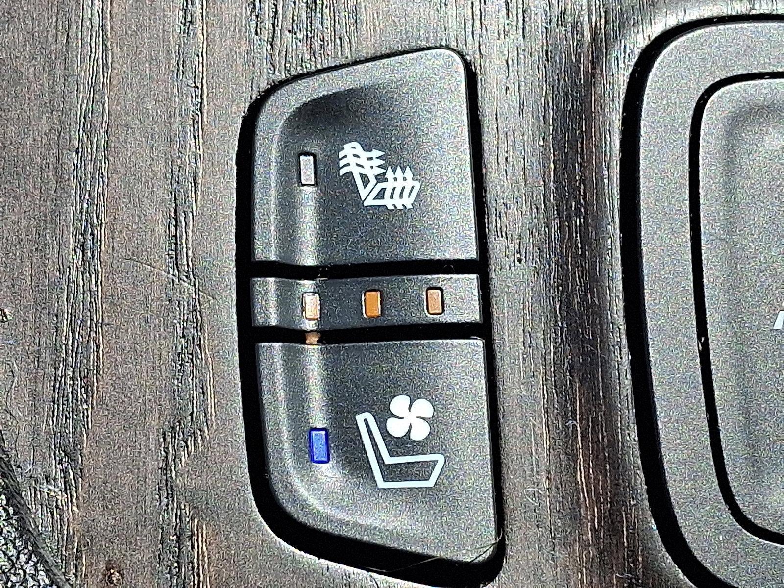 2022 GMC Acadia AWD Denali