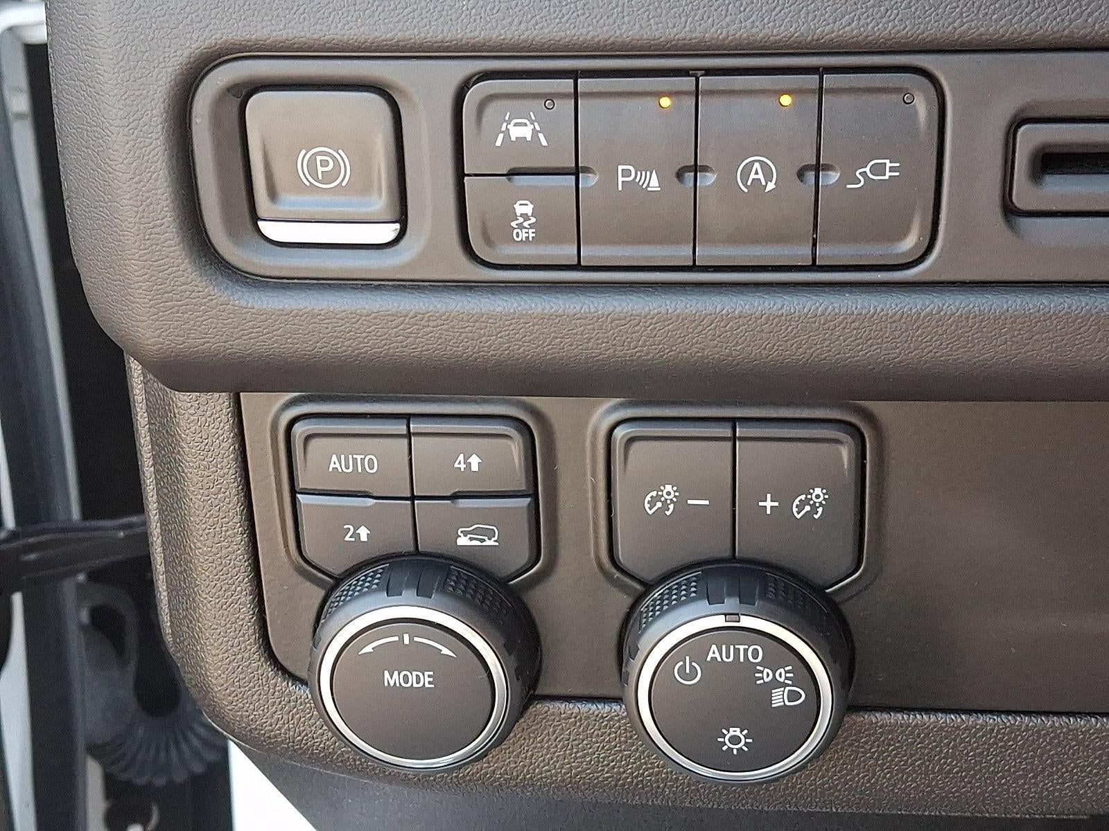 2021 Chevrolet Suburban 4WD RST