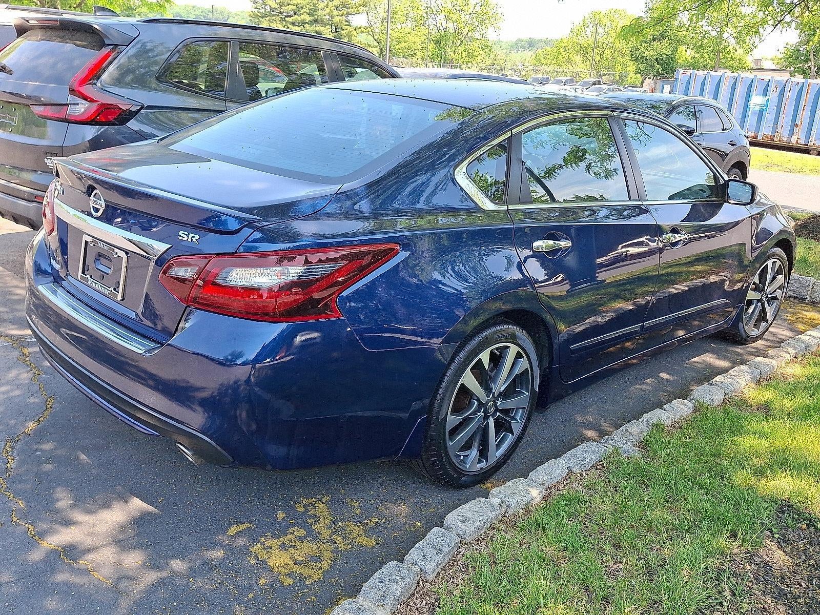 2017 Nissan Altima 2.5 SR Sedan