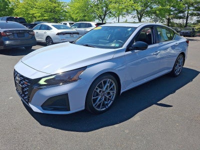 2023 Nissan Altima 2.0 SR Sedan