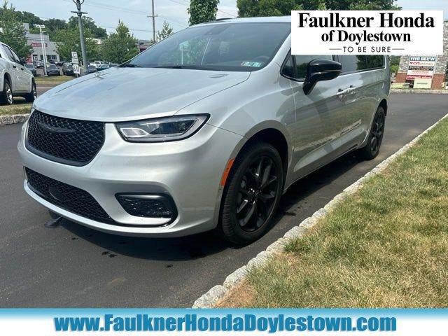 2026 Chrysler Pacifica Limited AWD