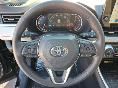 2025 Toyota RAV4 XLE Premium AWD (Natl)