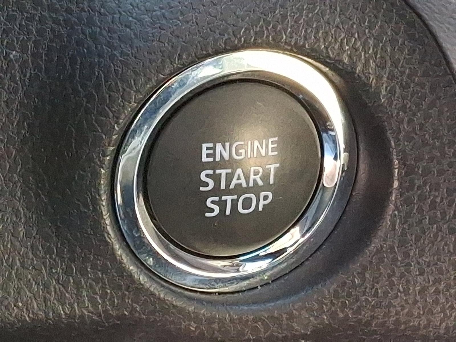 2025 Toyota RAV4 XLE Premium AWD (Natl)