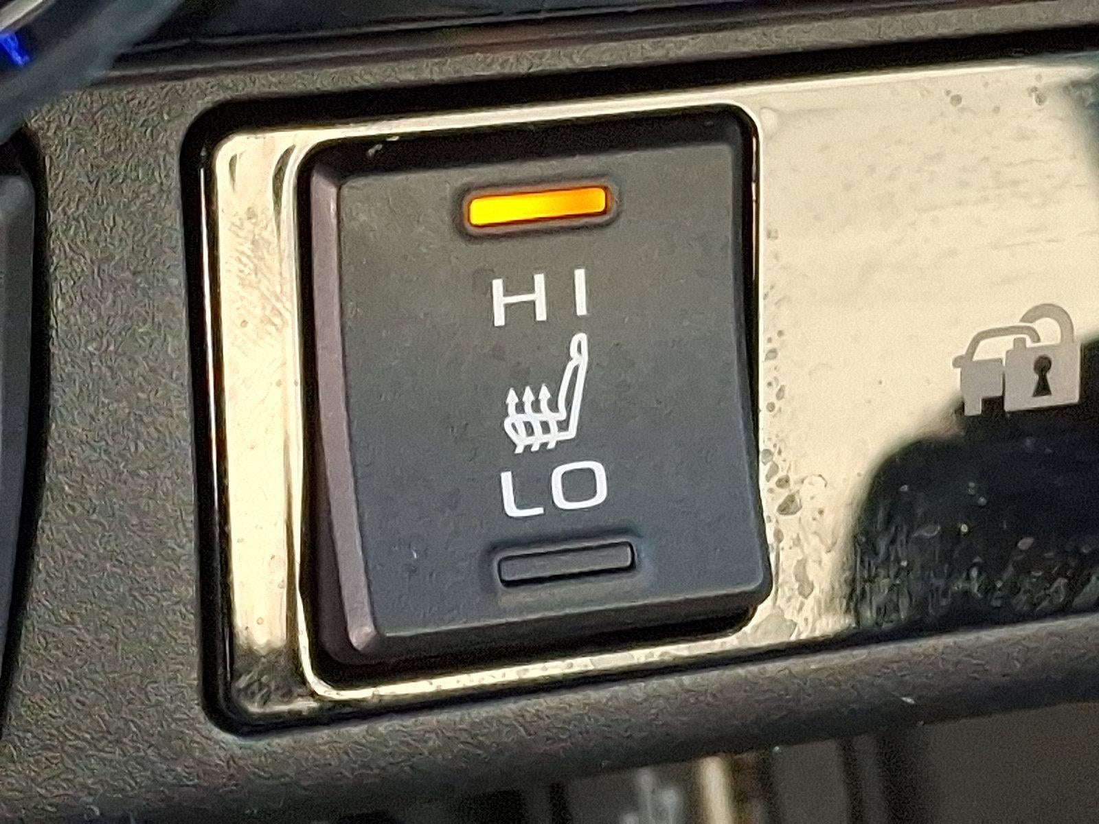 2025 Toyota RAV4 XLE Premium AWD (Natl)