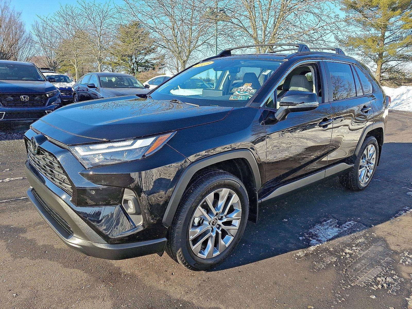 2025 Toyota RAV4 XLE Premium AWD (Natl)