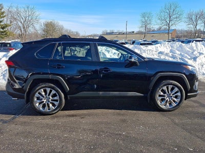 2025 Toyota RAV4 XLE Premium AWD (Natl)