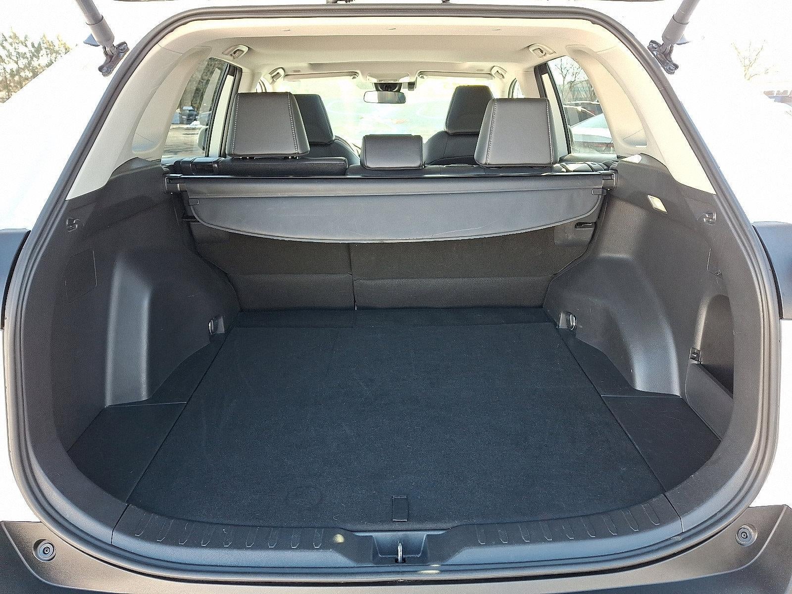 2025 Toyota RAV4 XLE Premium AWD (Natl)