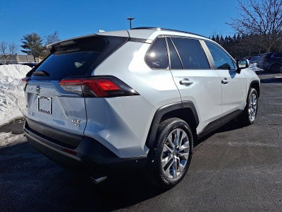 2025 Toyota RAV4 XLE Premium AWD (Natl)