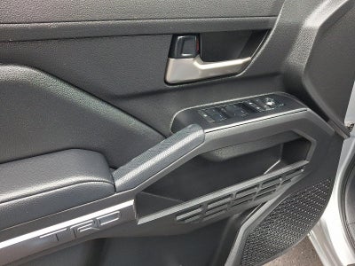 2025 Toyota Tacoma 4WD 4WD SR Double Cab 5' Bed MT (Natl)