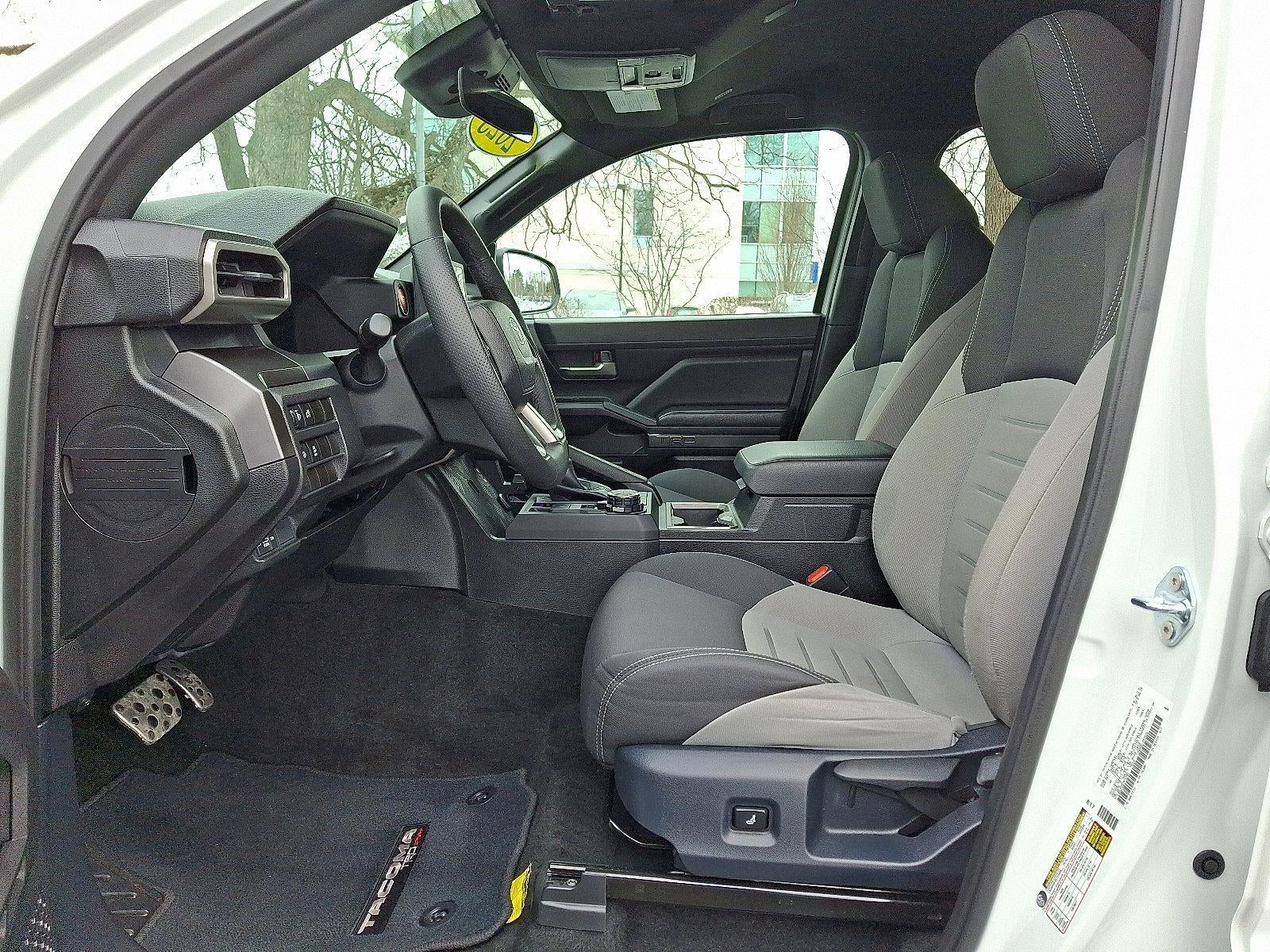 2025 Toyota Tacoma 4WD 4WD TRD Sport Double Cab 5' Bed MT (Natl)