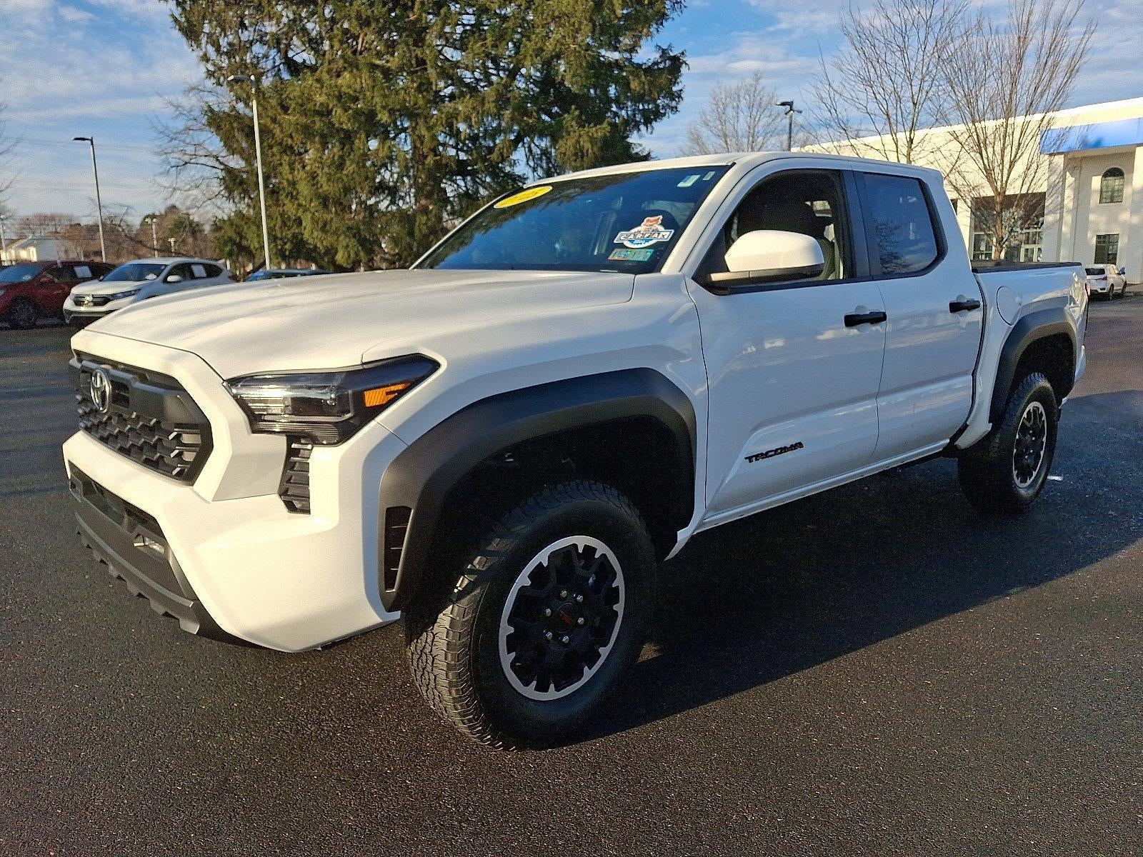 2025 Toyota Tacoma 4WD 4WD TRD Off Road Double Cab 5' Bed AT (Natl)