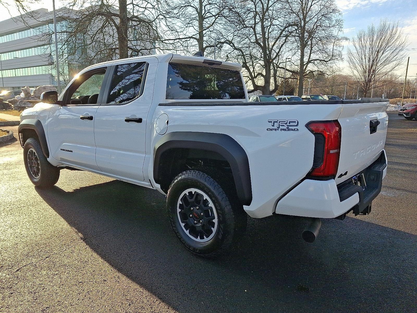 2025 Toyota Tacoma 4WD 4WD TRD Off Road Double Cab 5' Bed AT (Natl)