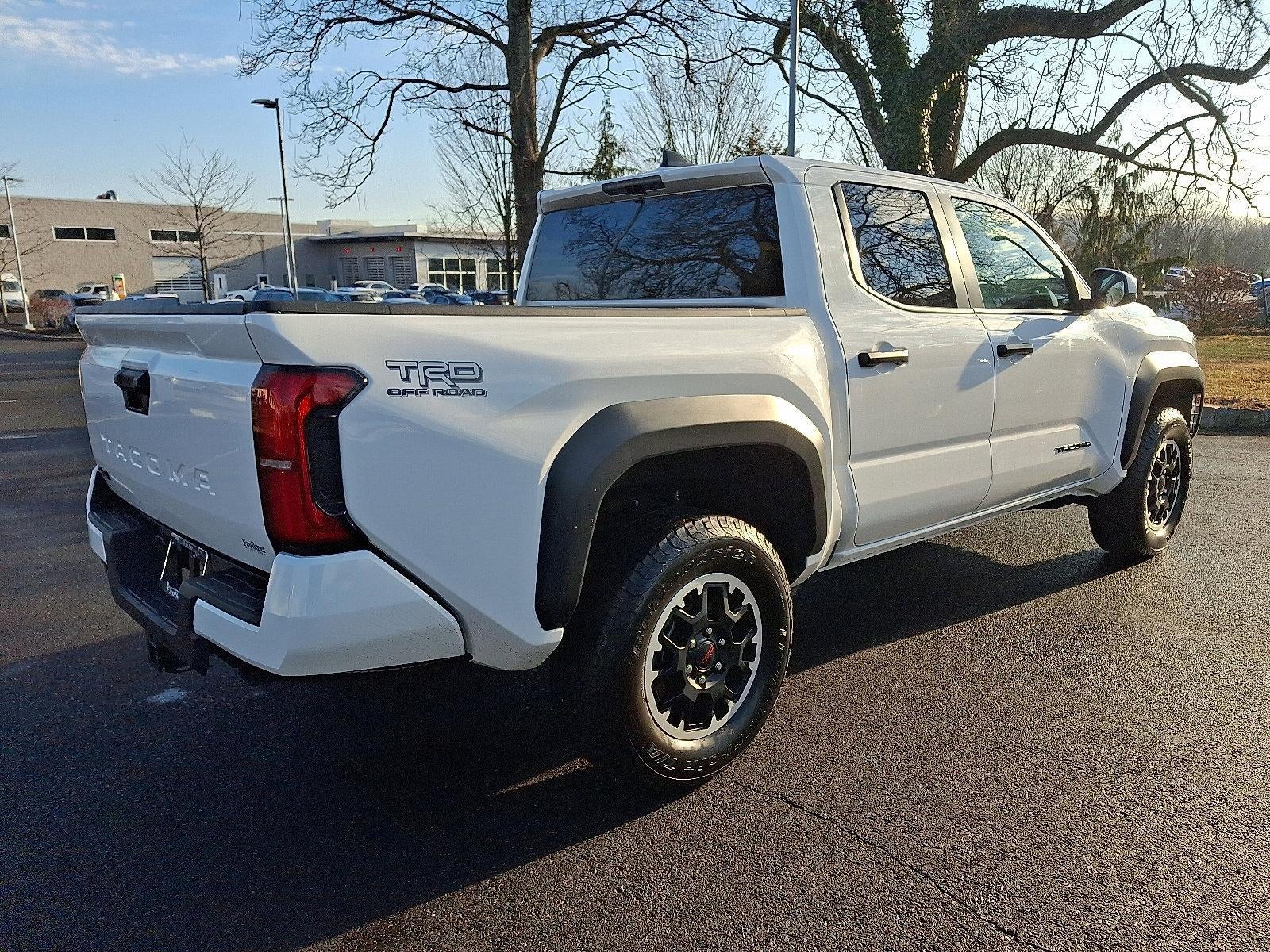 2025 Toyota Tacoma 4WD 4WD TRD Off Road Double Cab 5' Bed AT (Natl)