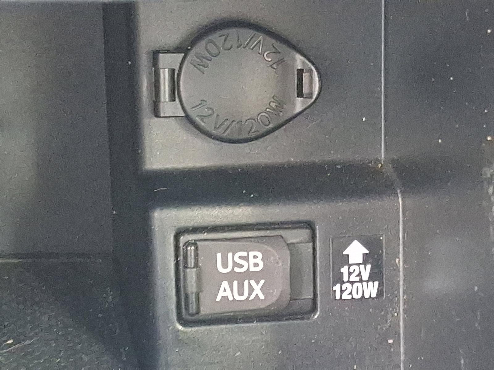 2013 Toyota Camry Hybrid 4dr Sdn LE (Natl)